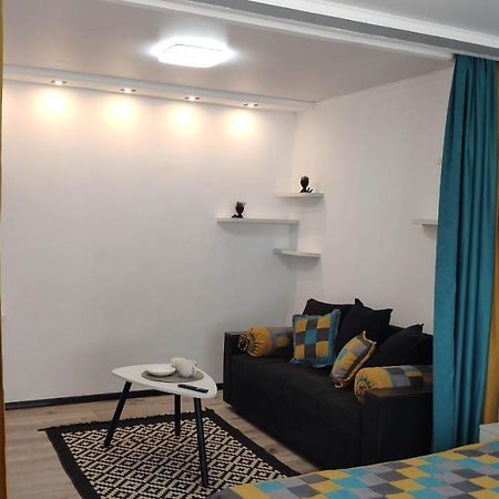 Apartment On Panfilova 114 Almatı Dış mekan fotoğraf